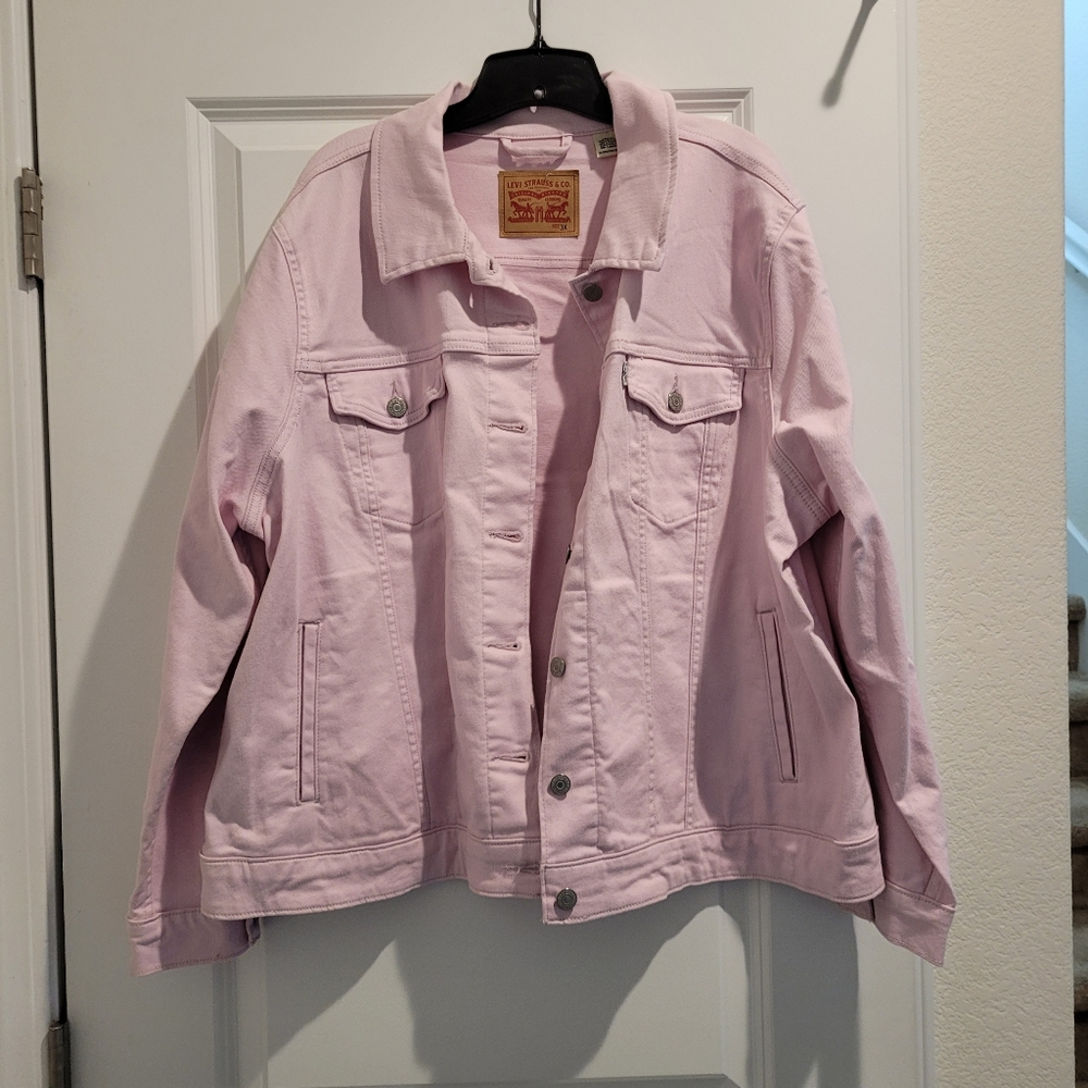 Levi's women's pink denim jacket size 3x